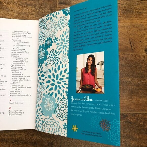 JESSICA Alba - The Honest Life Book - Picture 3 of 3